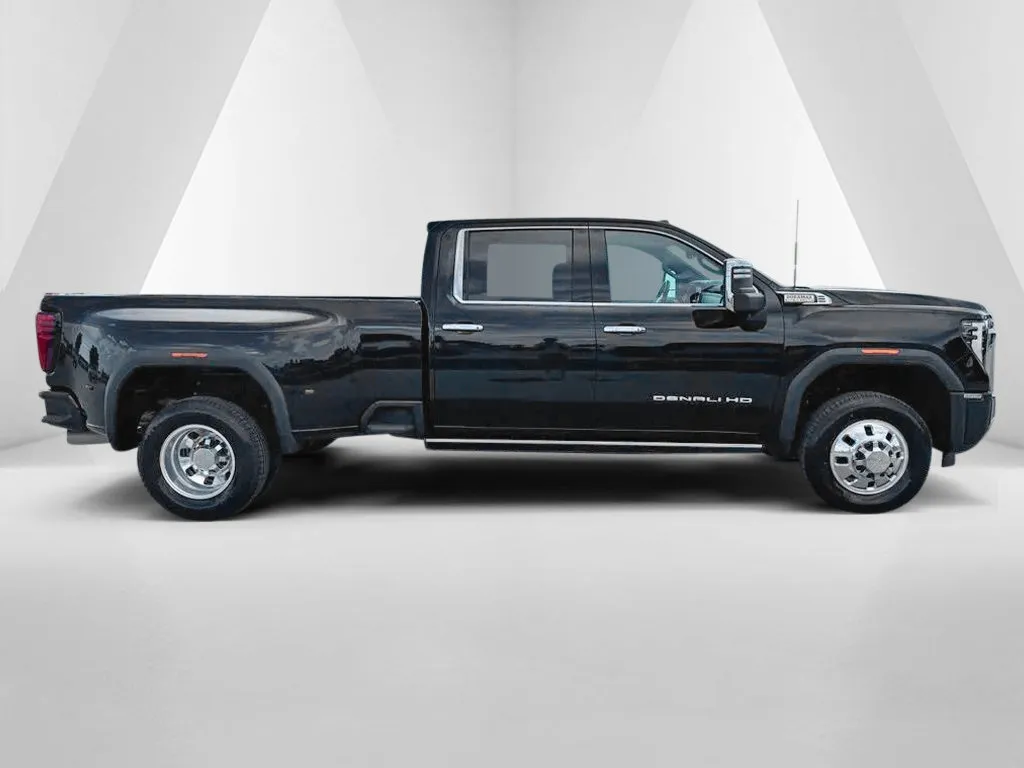 GMC Sierra photo 8