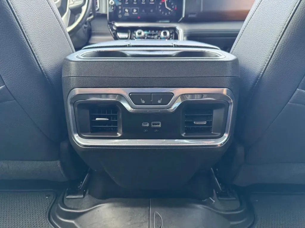 GMC Sierra photo 21