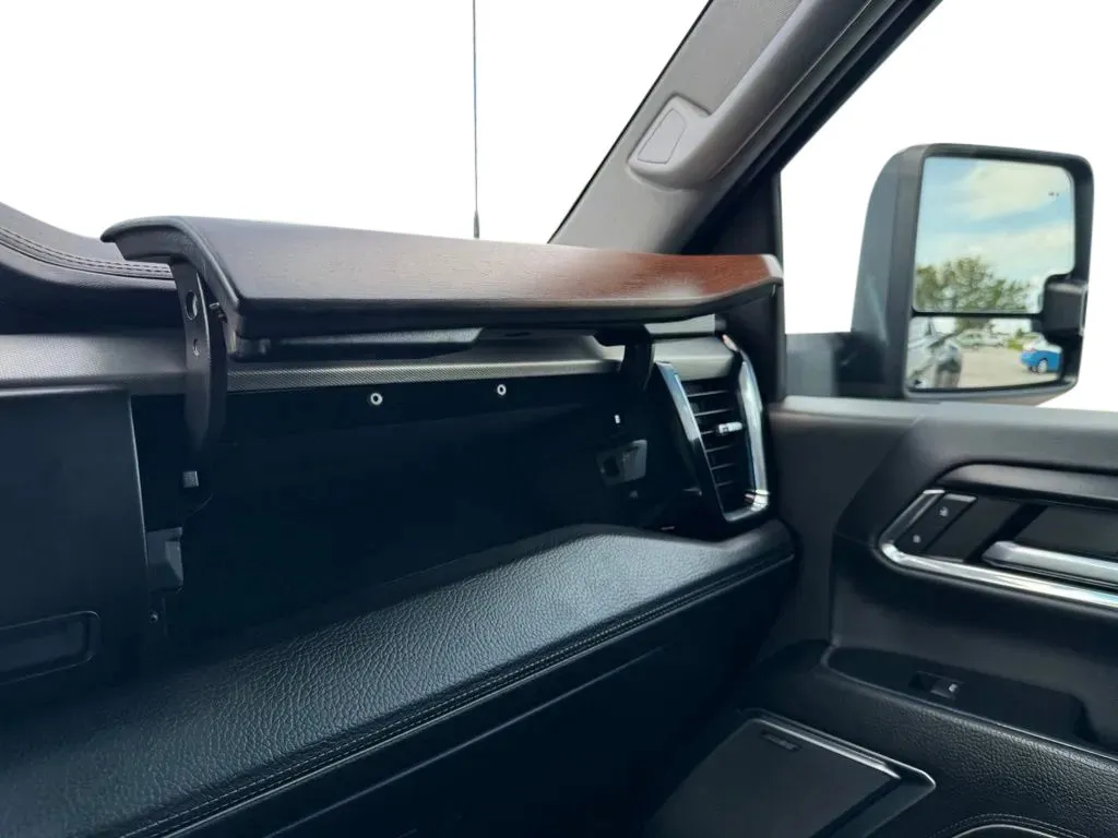 GMC Sierra photo 30