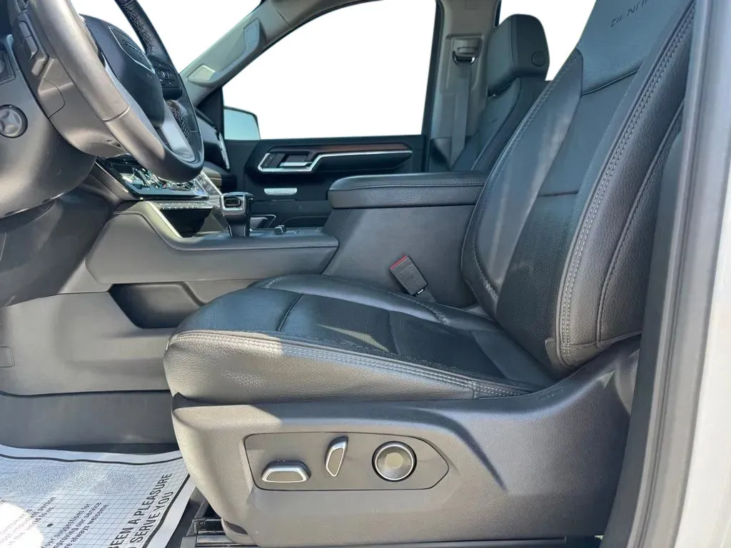 GMC Sierra photo 9