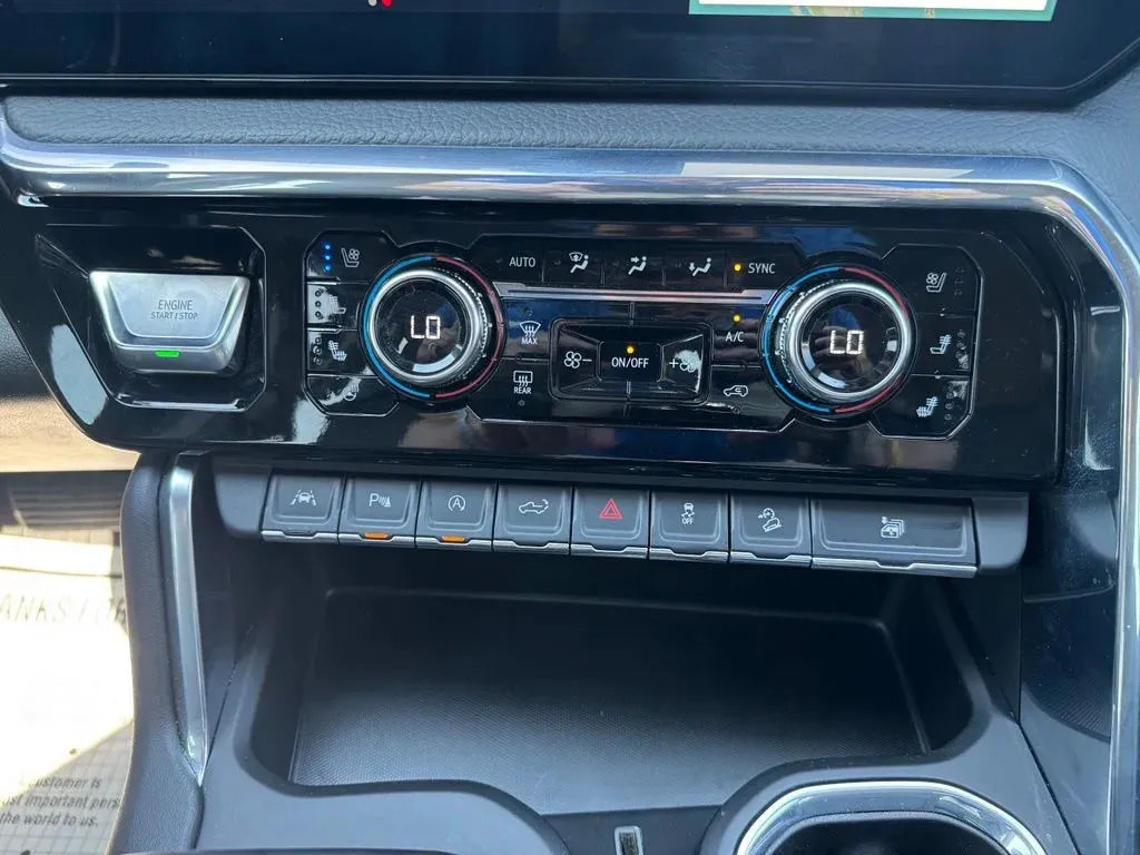 GMC Sierra photo 29