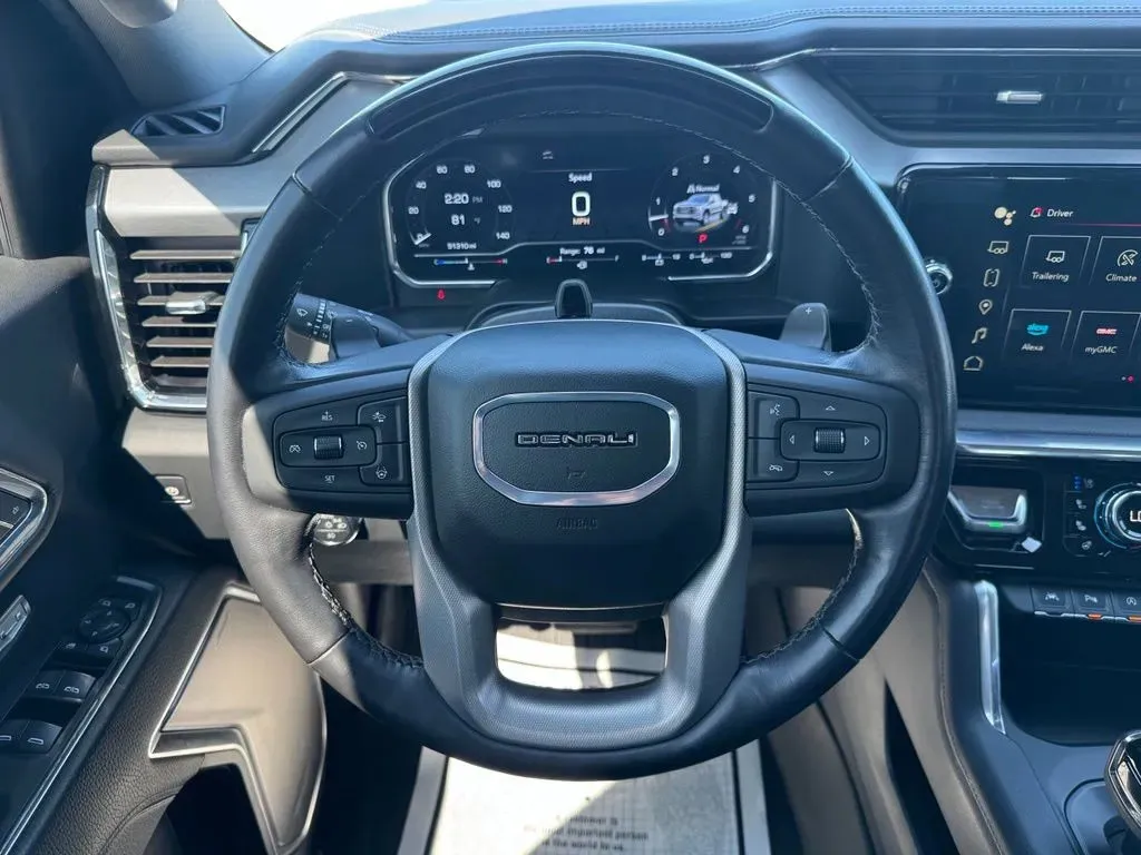 GMC Sierra photo 25