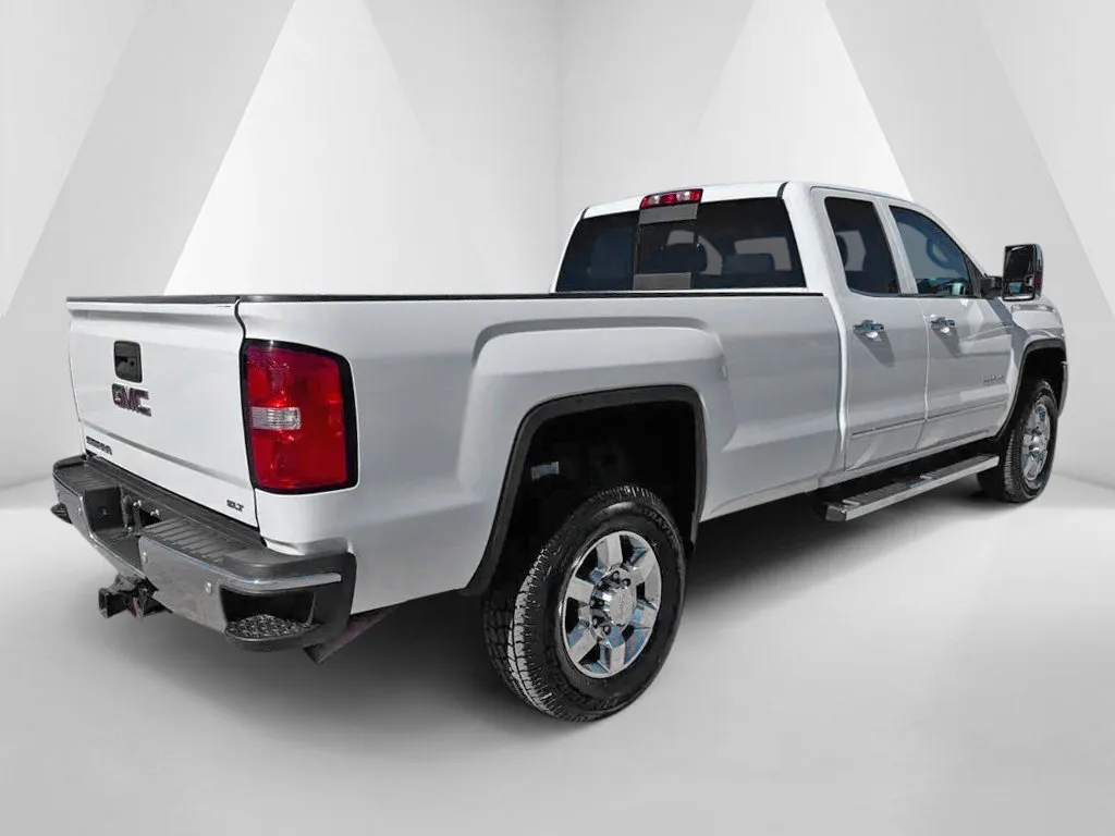 GMC Sierra photo 7