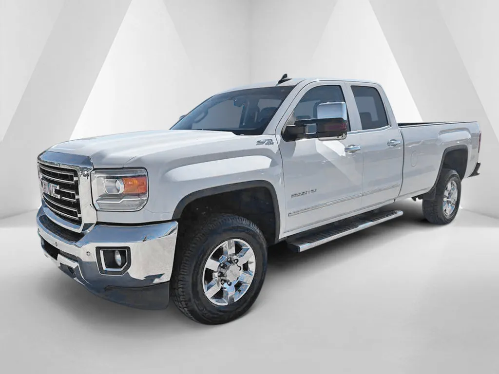 GMC Sierra photo 3