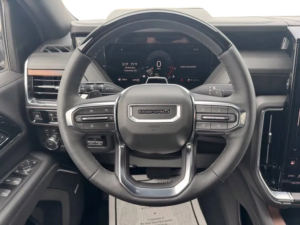GMC Yukon XL photo 26