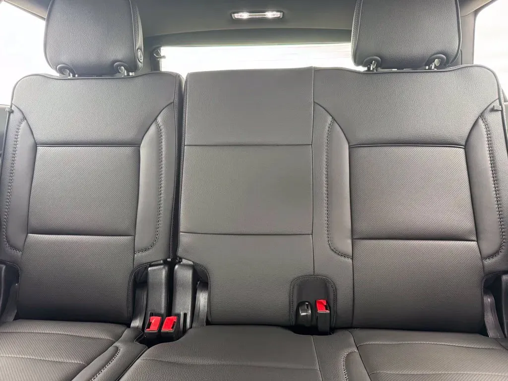 GMC Yukon XL photo 19