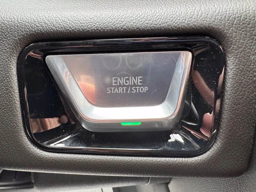 GMC Yukon XL photo 28