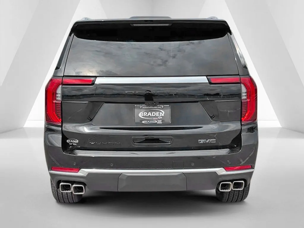 GMC Yukon photo 6