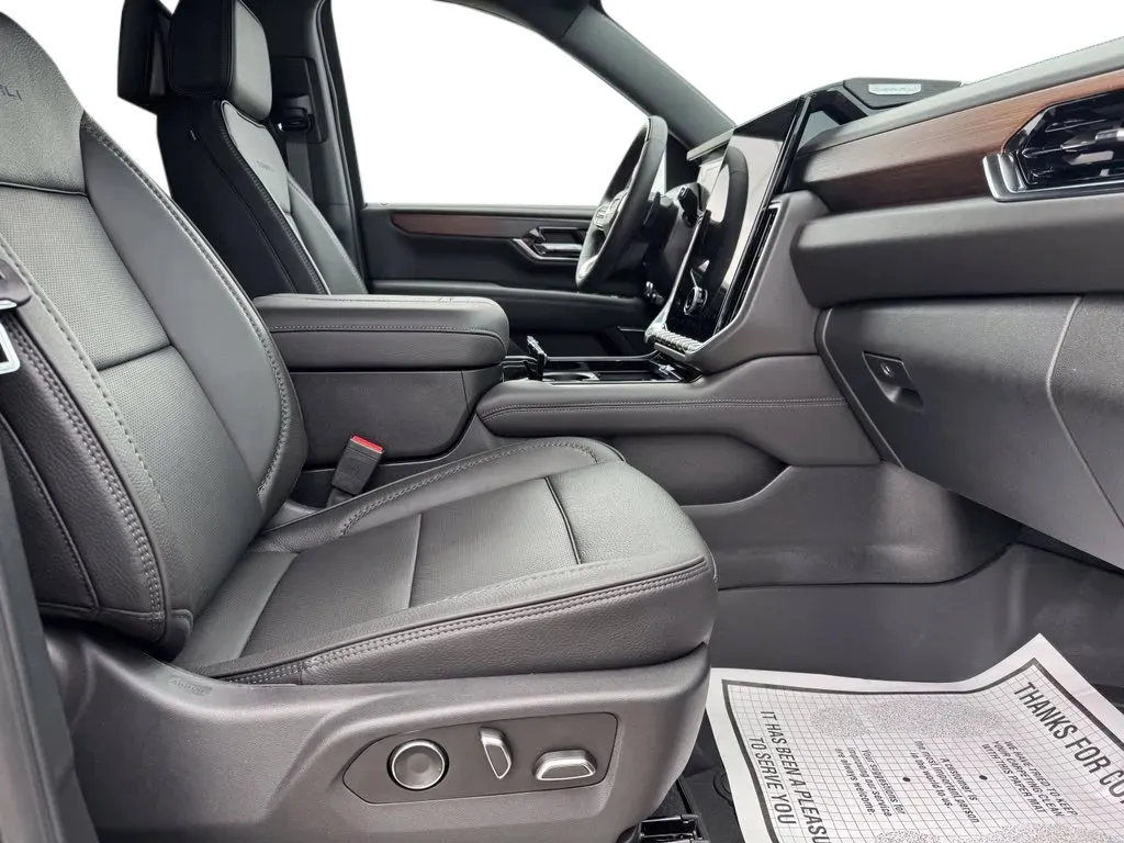 GMC Yukon photo 14