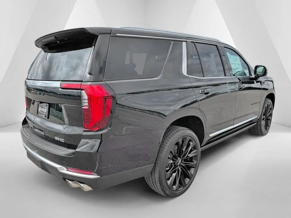 GMC Yukon photo 7