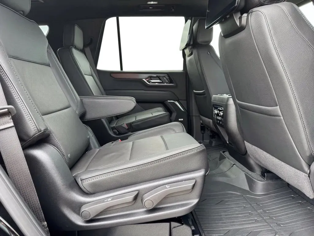 GMC Yukon photo 15
