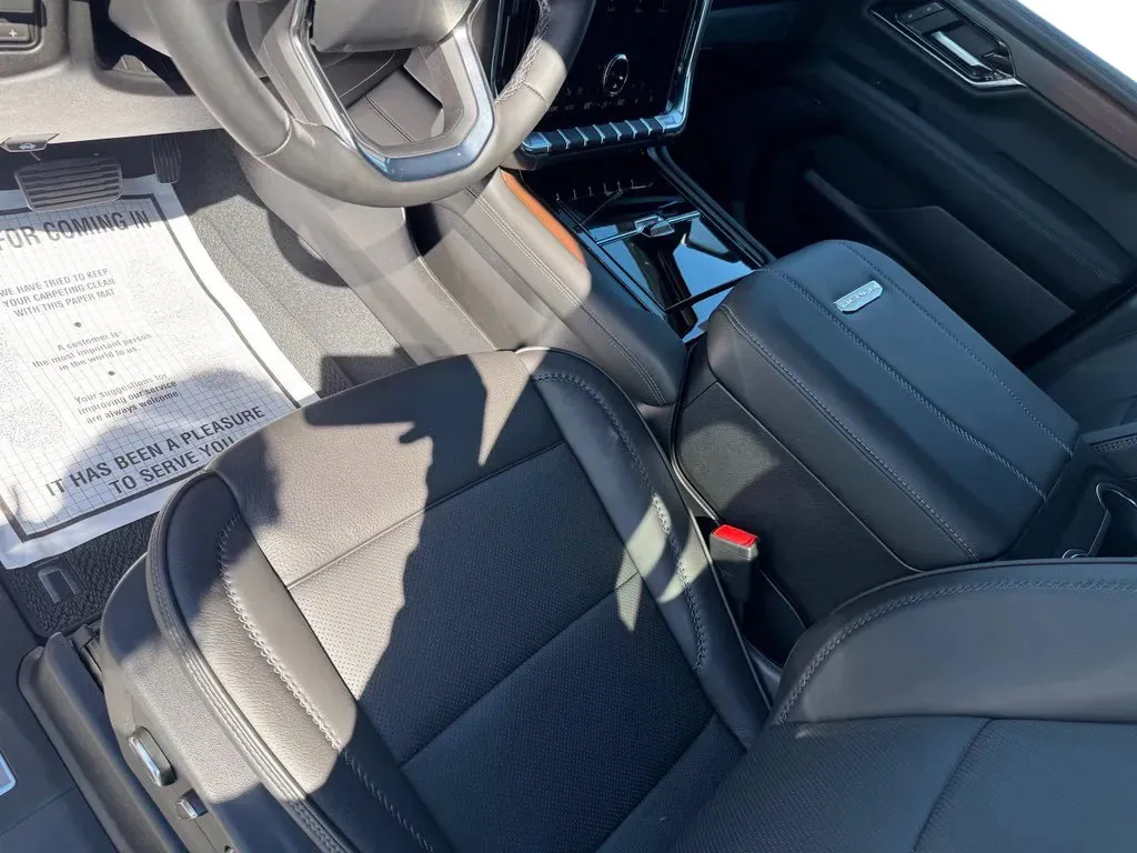 GMC Yukon photo 10