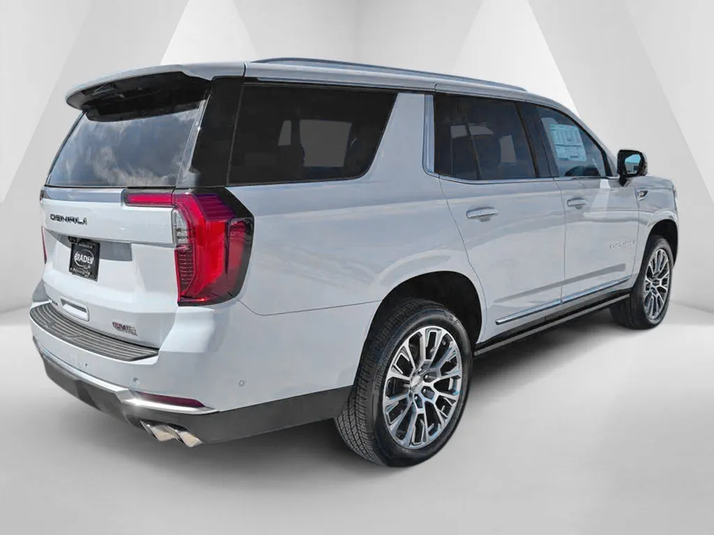 GMC Yukon photo 7