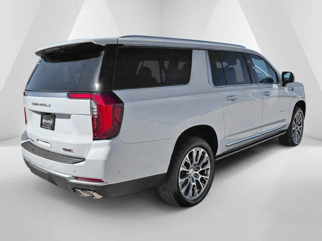 GMC Yukon XL photo 7