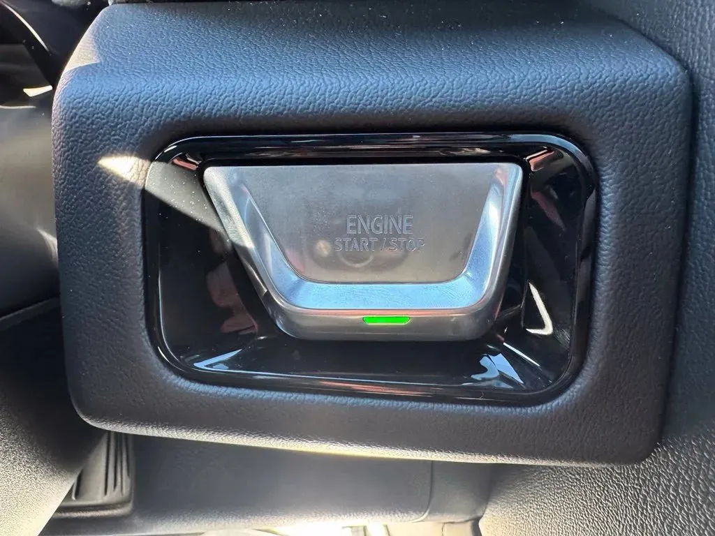 GMC Yukon XL photo 29
