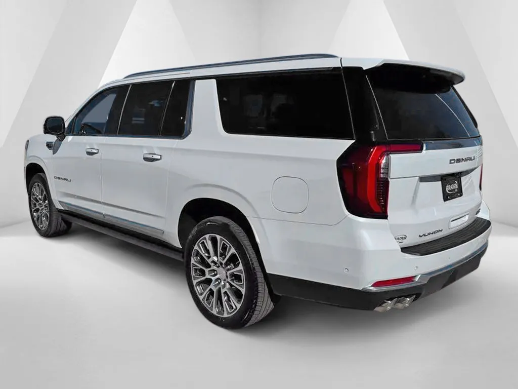 GMC Yukon XL photo 5