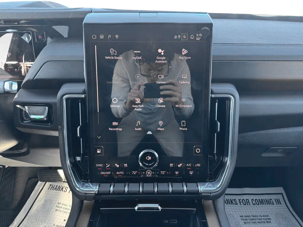 GMC Yukon XL photo 31