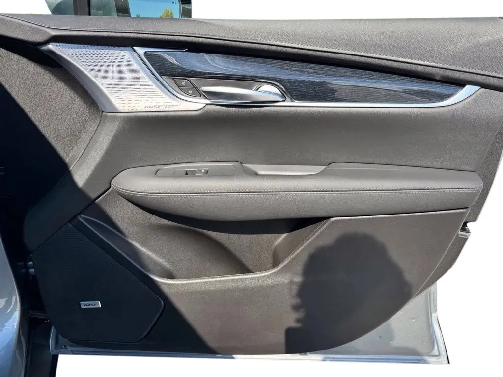Cadillac XT5 photo 16