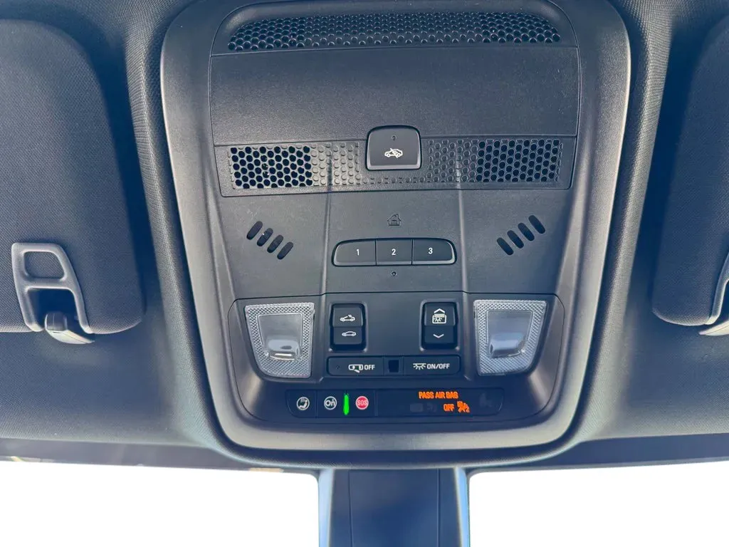 Cadillac XT5 photo 29