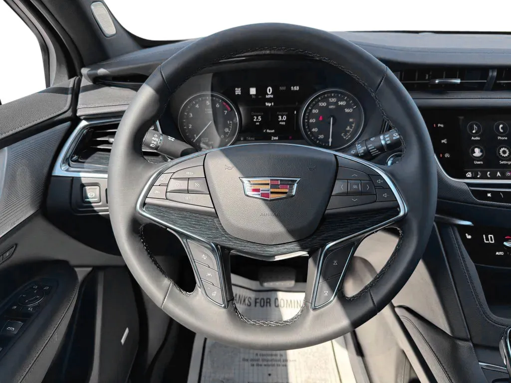 Cadillac XT5 photo 24