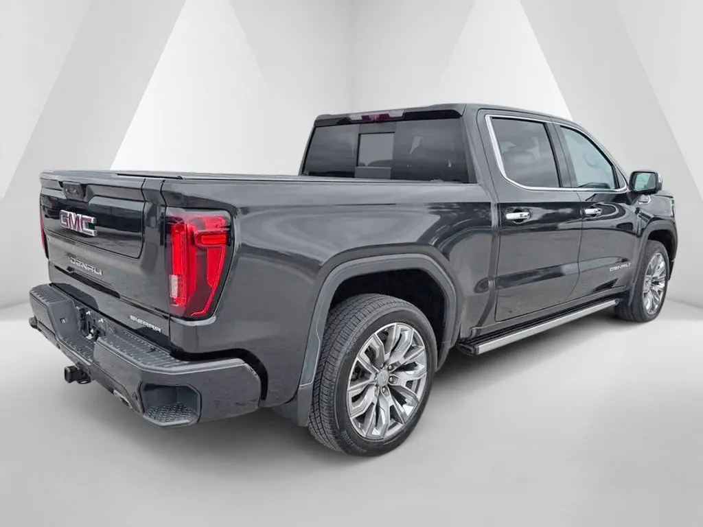 GMC Sierra photo 7