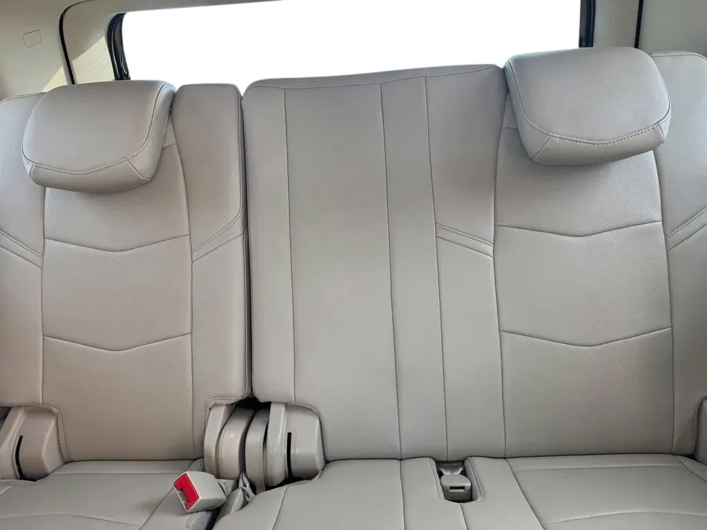 Cadillac Escalade photo 19