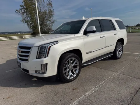 Another view of 2018 Cadillac Escalade Luxury for sale in Carroll, OH at Braden Cadillac GMC