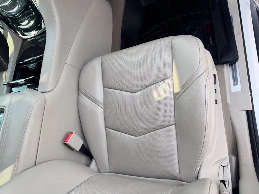 Cadillac Escalade photo 15