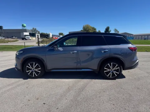 More photos of 2022 INFINITI QX60 Autograph at Braden Cadillac GMC, OH