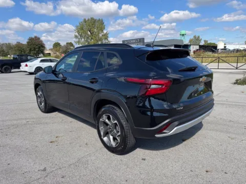 More photos of 2025 Chevrolet Trax LT at Braden Cadillac GMC, OH