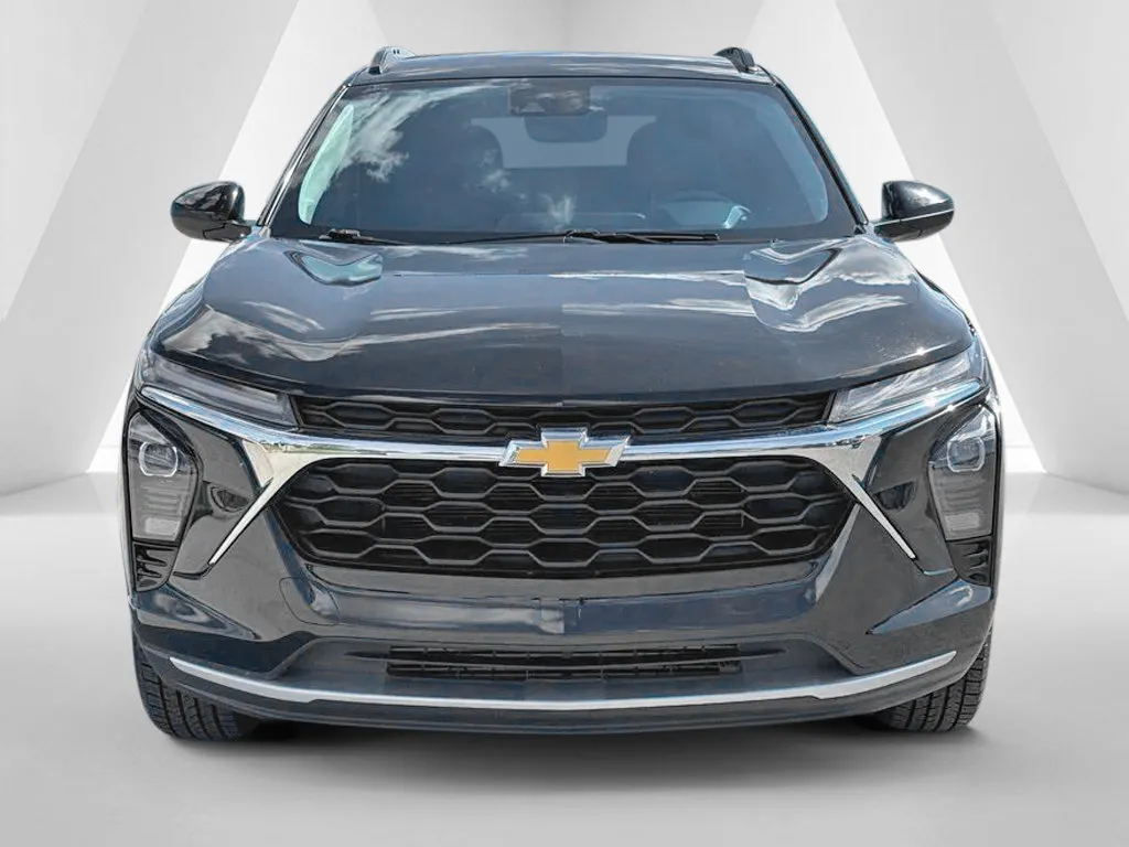 Chevrolet Trax photo 2