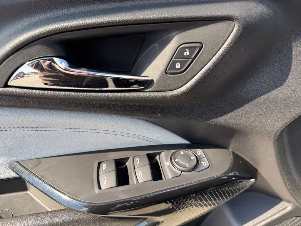 Chevrolet Trax photo 12