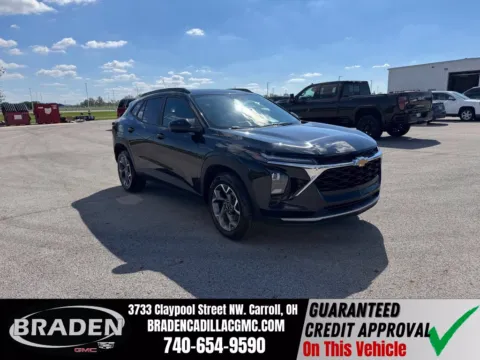 Black 2025 Chevrolet Trax LT for sale in Carroll, OH