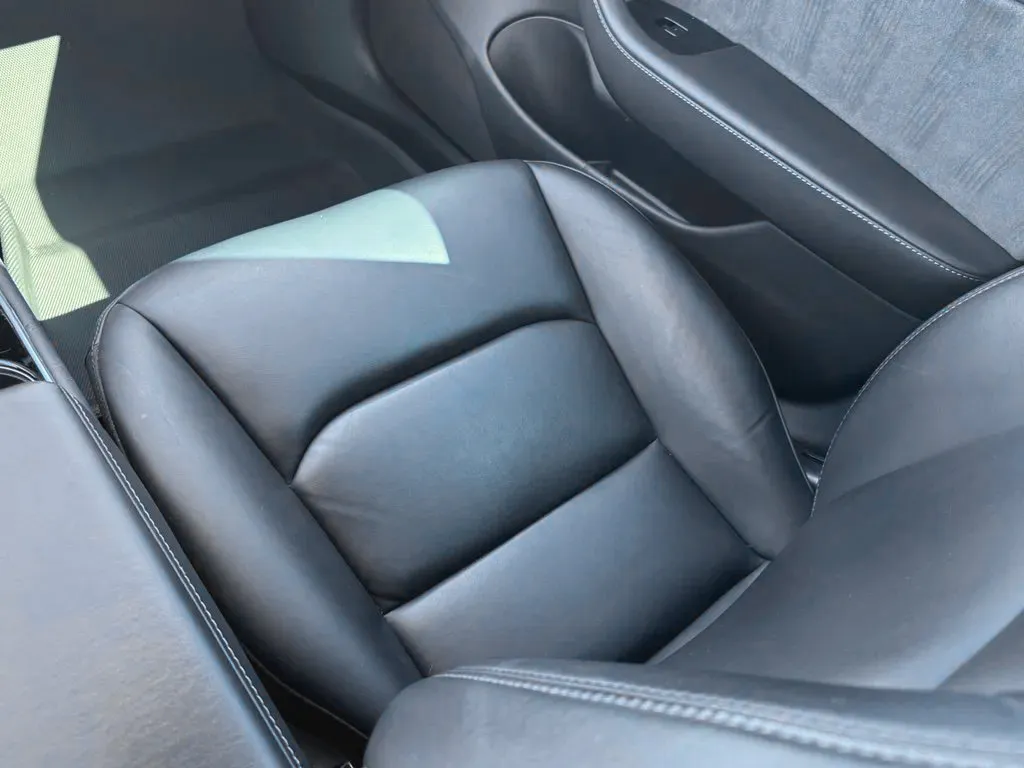 Tesla Model 3 photo 19