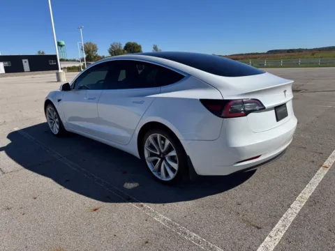 More photos of 2019 Tesla Model 3 Standard Range Plus at Braden Cadillac GMC, OH