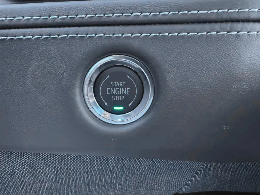 Cadillac Escalade photo 30