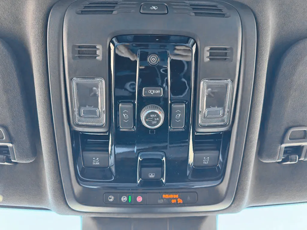Cadillac Escalade photo 34