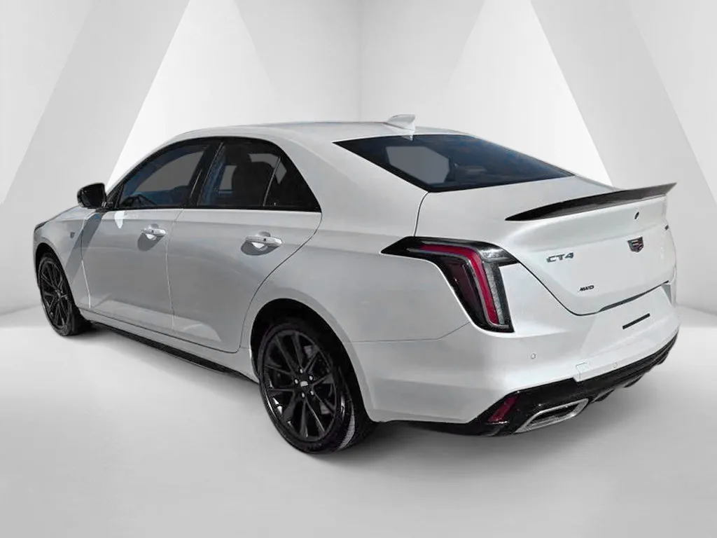 Cadillac CT4 photo 5