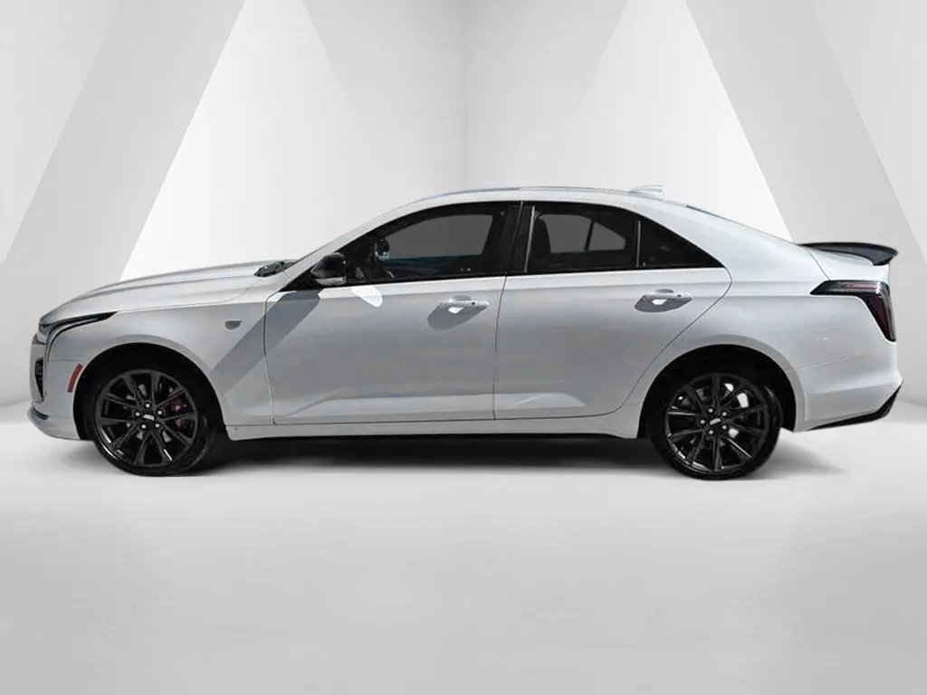 Cadillac CT4 photo 4