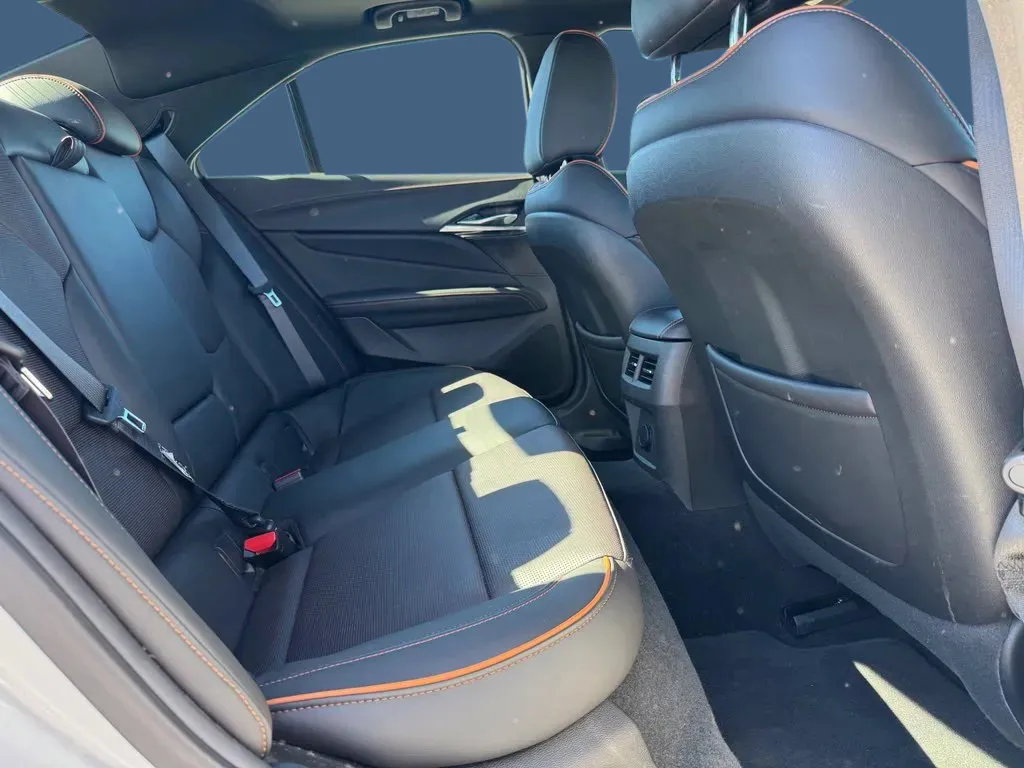 Cadillac CT4 photo 17