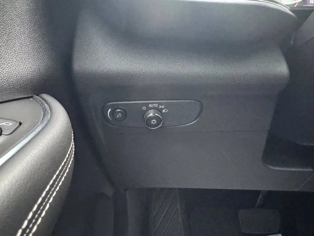 Buick Envision photo 22