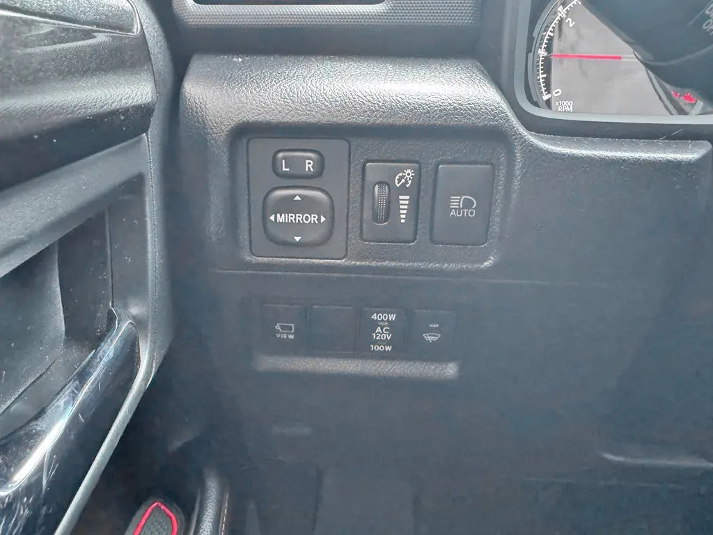 Toyota 4Runner photo 23