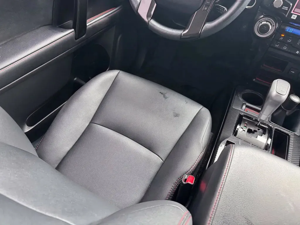 Toyota 4Runner photo 22