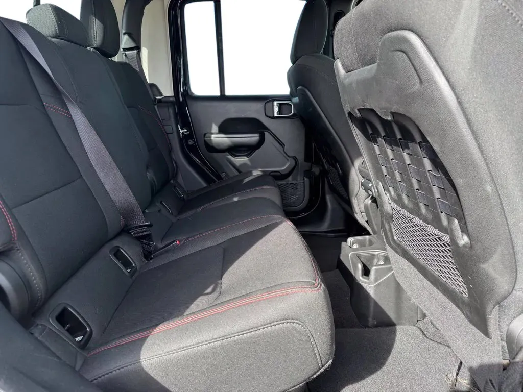 Jeep Gladiator photo 16