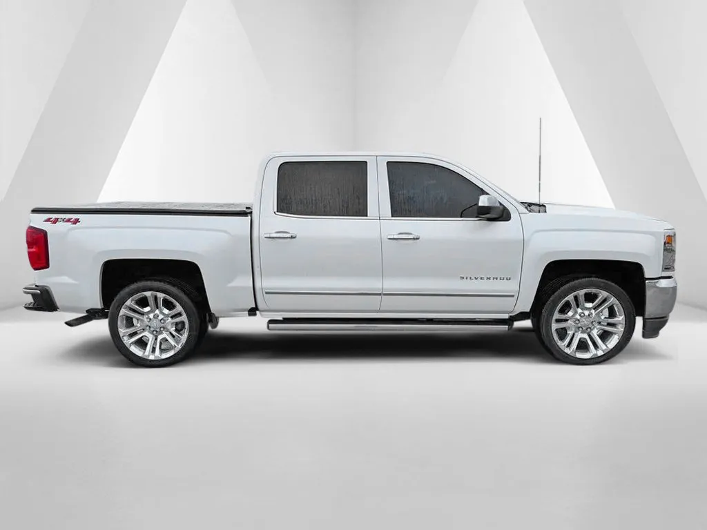 Chevrolet Silverado photo 8