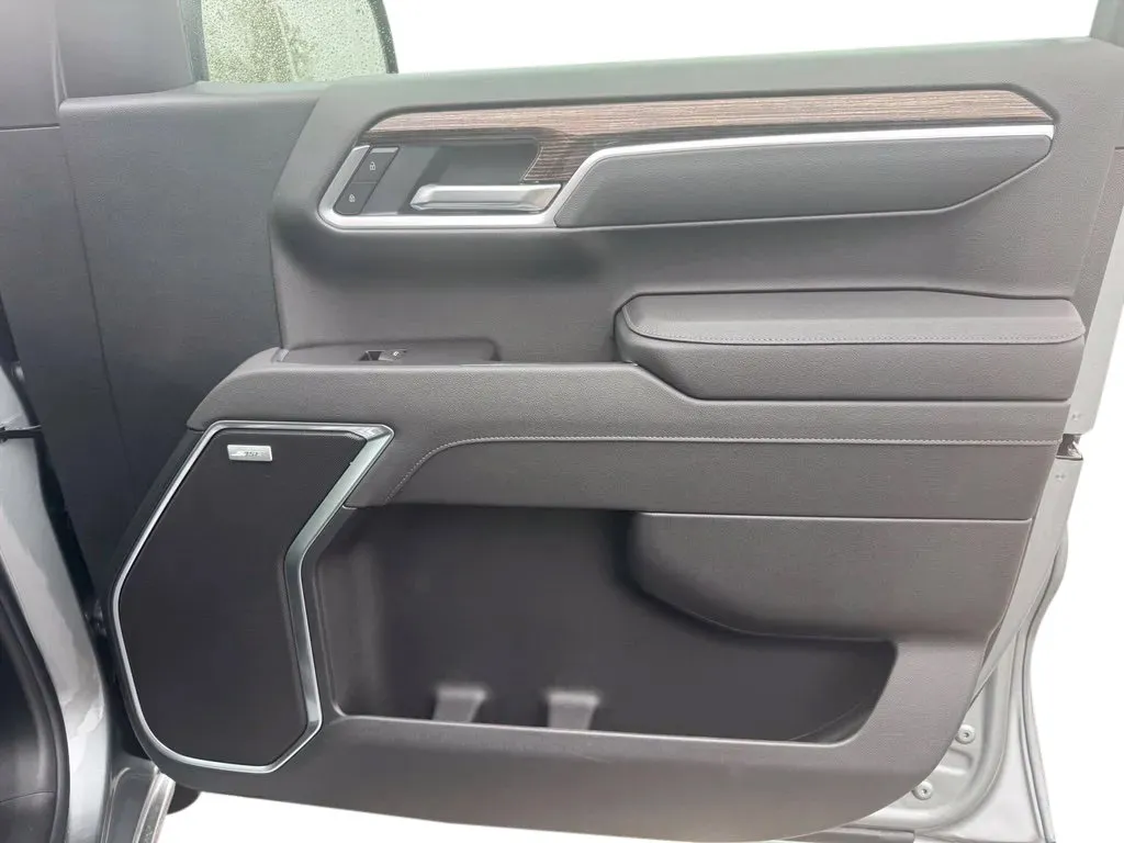 GMC Sierra photo 15