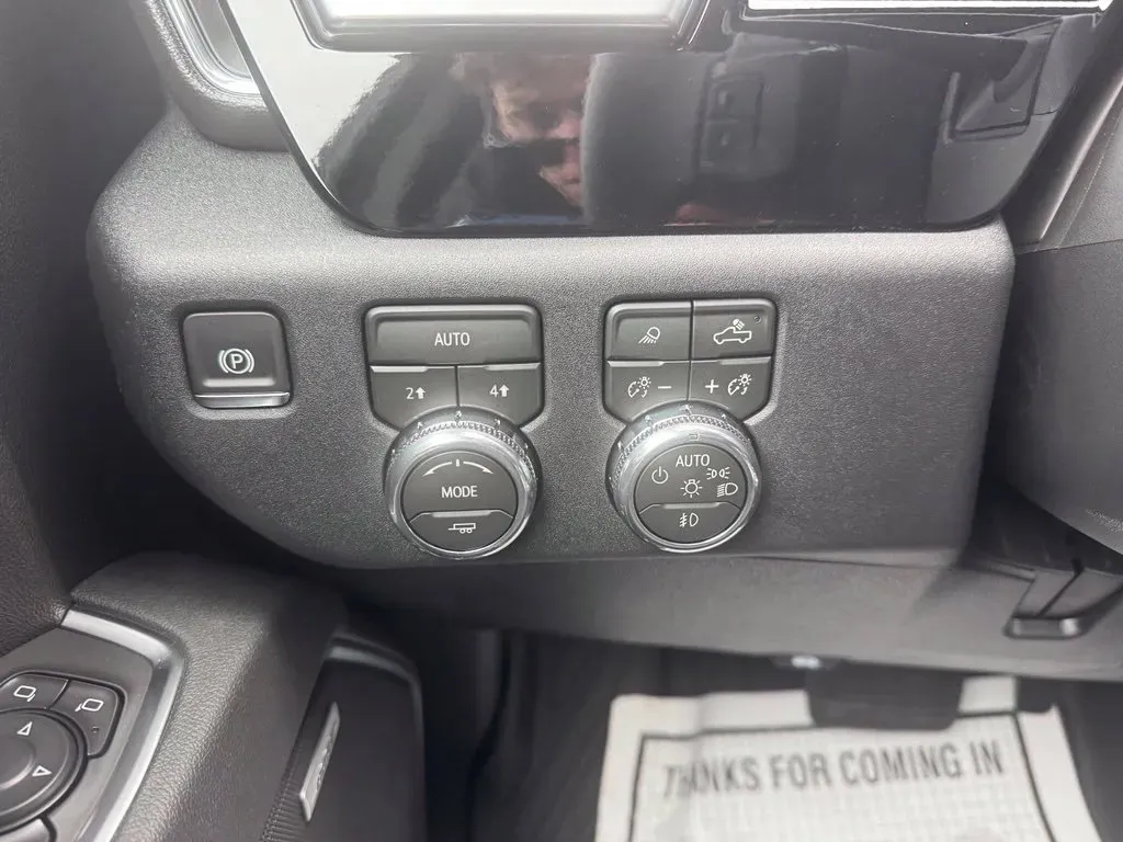 GMC Sierra photo 23