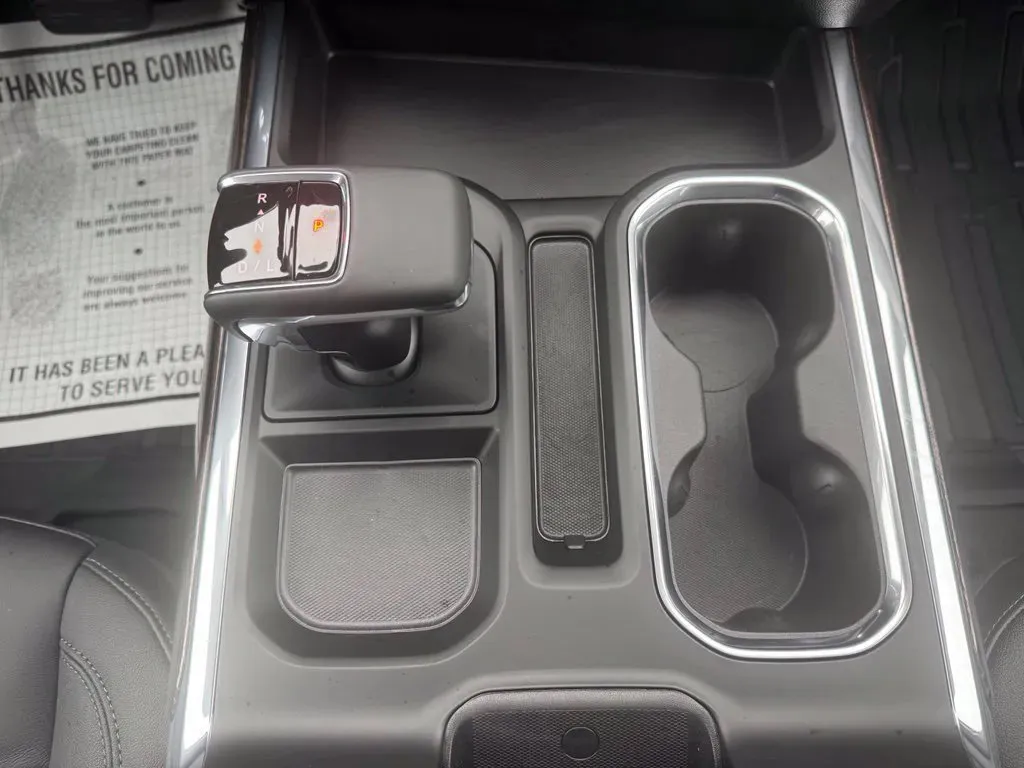 GMC Sierra photo 27