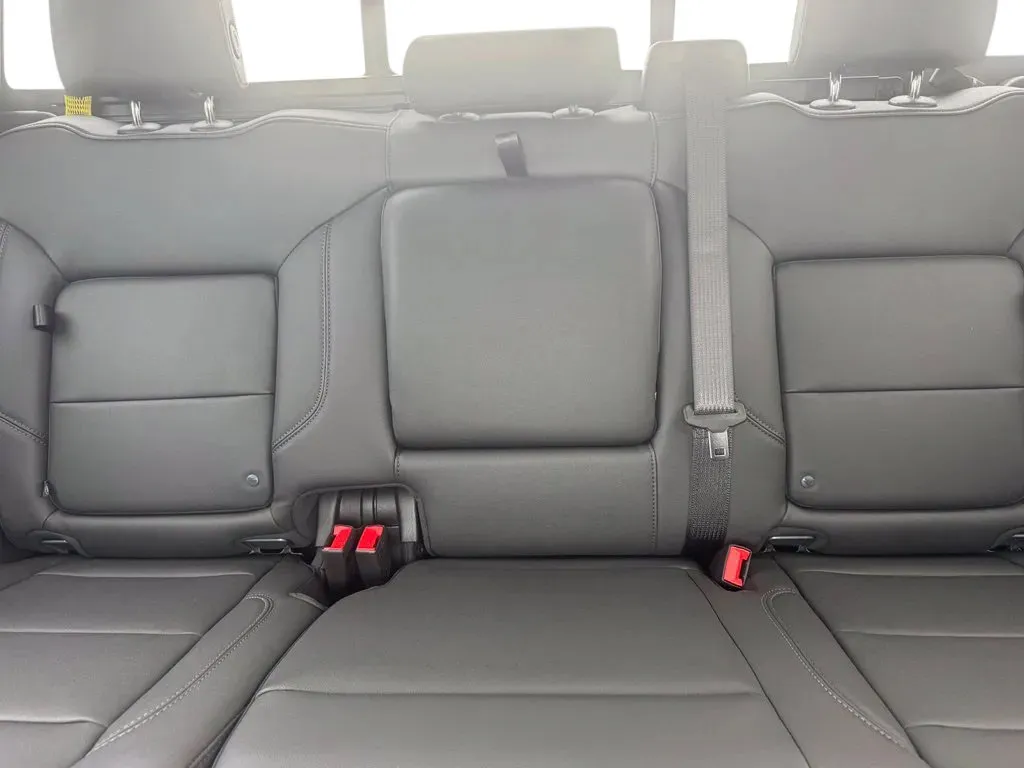 GMC Sierra photo 19