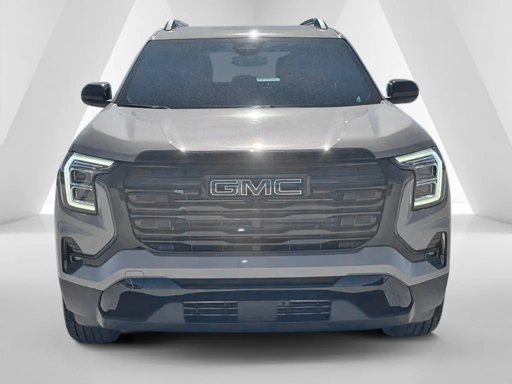 GMC Terrain photo 2